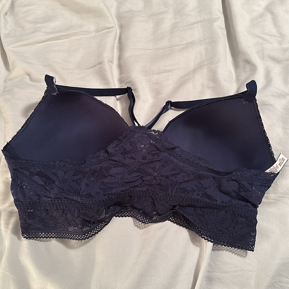 Victorias secret Lace Bralette-size L - Picture 2 of 3